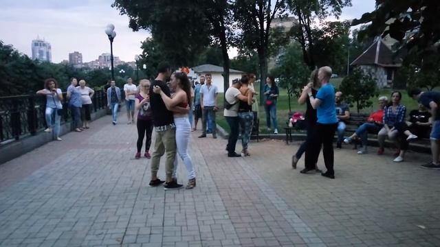 bachata kizomba donetsk смотреть онлайн
