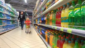 СОФИЯ ПОКУПАЕТ ВСЕ КРАСНОГО ЦВЕТА. СОФУНЬЯ ШАЛУНЬЯ