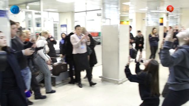 14.12.18 В аэропорту Южно Сахалинска определили миллионного пассажира смотреть онлайн