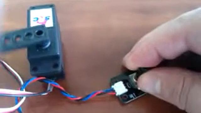 HUNA servo + Arduino 3 смотреть онлайн