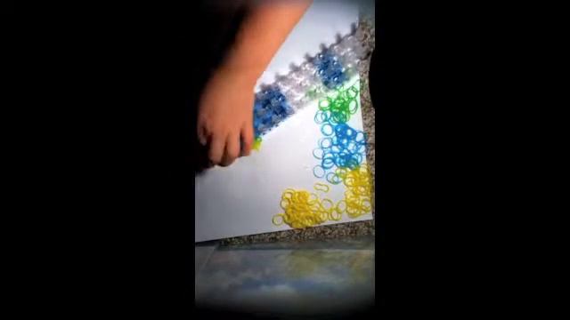 How to make Hibiscus on rainbow Loom смотреть онлайн