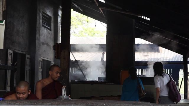 A guided tour of Mandalay in Myanmar (burma) смотреть онлайн