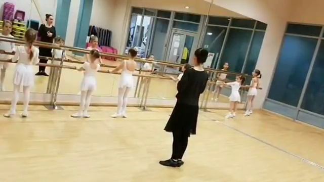 Урок Детская Школа Балета Жизель смотреть онлайн