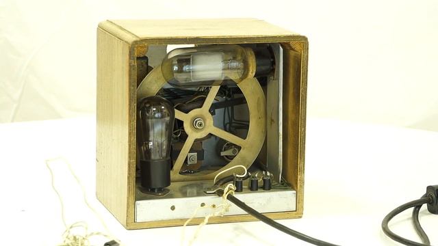 Телевизор Б-2 СССР 1935 год смотреть онлайн