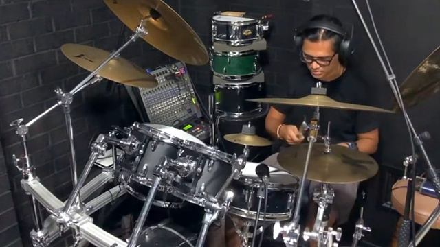 Rode M3 Overhead Mic Test@MarkDrumz смотреть онлайн