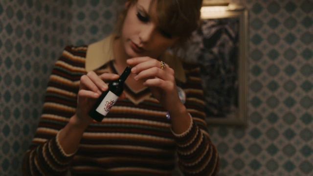 Taylor Swift - Anti Hero (4K 2160P UHD) смотреть онлайн