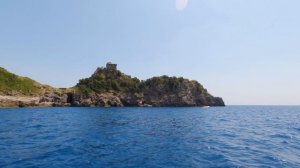 Amalfi Coast, Italy Boat Tour - Incredible Moving Art!