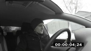 УПОРЫ КАПОТА ЗА 5 МИНУТ! - Устанавливаем НА VW POLO газовые упоры своими руками!