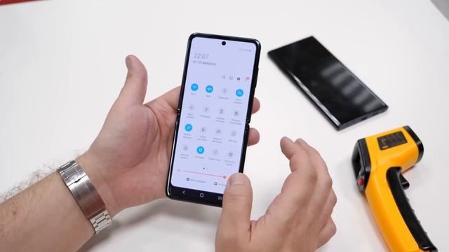 ФИАСКО. Samsung Galaxy Z Flip спустя 10 дней / ОБЗОР / ПЛЮСЫ и МИНУСЫ Самсунг Галакси З Флип смотреть онлайн