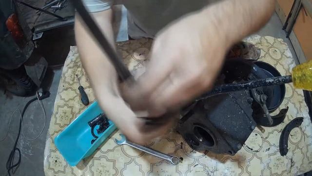 Ремонт УАЗ 469, частичный разбор раздатки. смотреть онлайн
