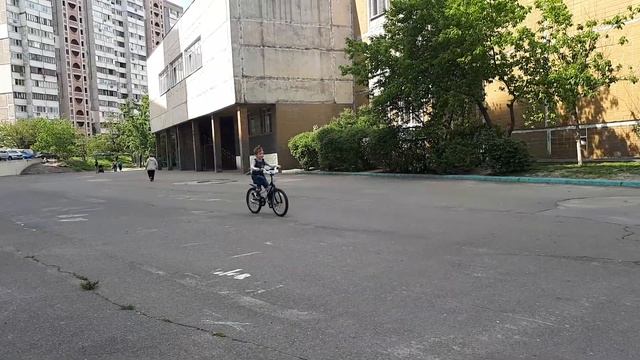Как научиться ездить на велосипеде смотреть онлайн