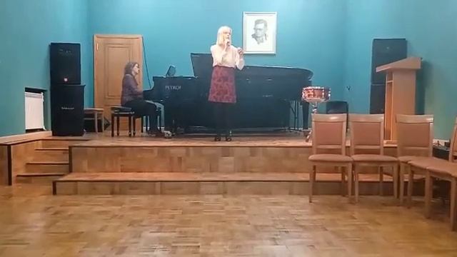 ? София Балабатько - Ходит ветер / музыка М. Глинки, слова В. Забилы, перевод В. Рождественский смотреть онлайн