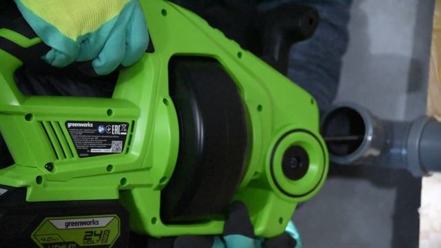 Аккумуляторный сантехнический трос для прочистки канализации Greenworks G24DA обзор и тест смотреть онлайн