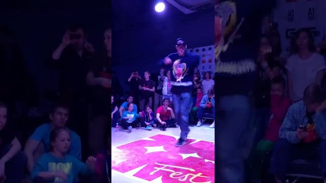 DUBRAW! Fest hip-hop Вадик vs Ирина СНЧ смотреть онлайн