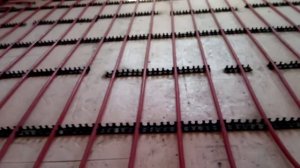 ? ТОЛЩИНА СТЯЖКИ ТЕПЛОГО ПОЛА. КАКАЯ ТРУБА ЛУЧШЕ ДЛЯ ТЕПЛОГО ПОЛА. ПЕНОПЛЕКС, СЕТКА, ЗАЛИВКА СТЯЖКИ