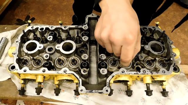 Разбираем клапанную голову. Чистка клапанов смотреть онлайн