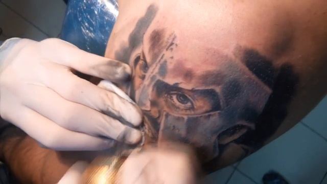 Процесс нанесения художественной татуировки "Спартанец г.Пермь смотреть онлайн