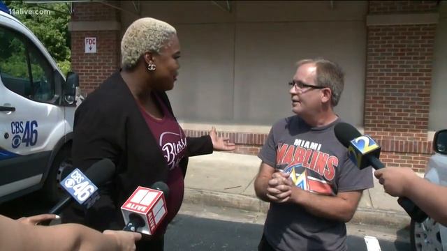 Second confrontation: Rep. Erica Thomas, Eric Sparkes meet again unexpectedly during press conferen смотреть онлайн