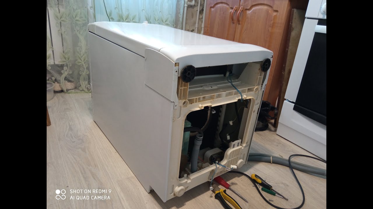Посудомоечная машина Indesit.Ремонт.Камера прессостата. Indesit DSG 0517. смотреть онлайн