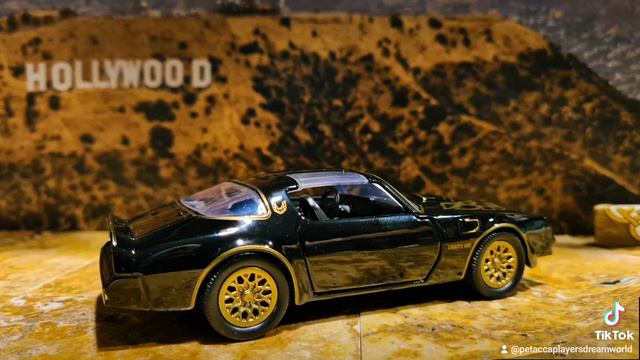 PONTIAC FIREBIRD 1977 / Trans Am / Hollywood Rides 2019 Jada Toys смотреть онлайн