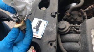 How to replace Honda Crv 2002-2006 Headlight bulb, no tools