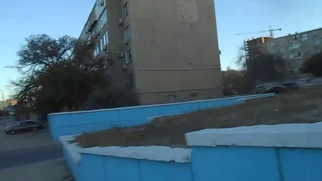 Актау (Ақтау) | 14 мкр - на подъём посередине до детской сказки у 11 дома по тротуару смотреть онлайн