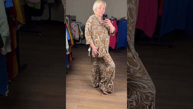 ?костюмы 50-54?Для женщин плюс сайз❤️Подпишись в телеграм ??@italyplussize | +79691118122 смотреть онлайн
