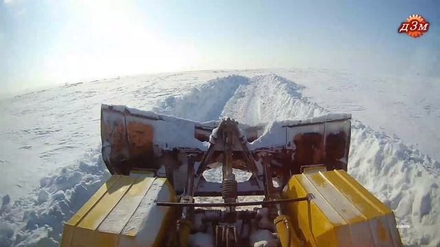 К-700. Чистка дороги по степи.