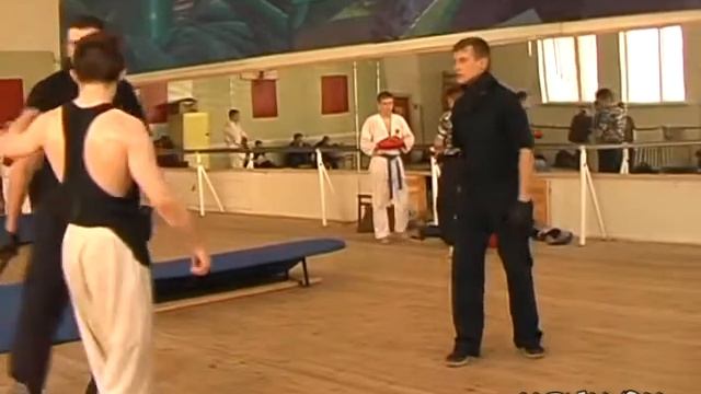 Клуб ушу Восемь Врат, дружеские бои, апрель 2004г часть 3 смотреть онлайн