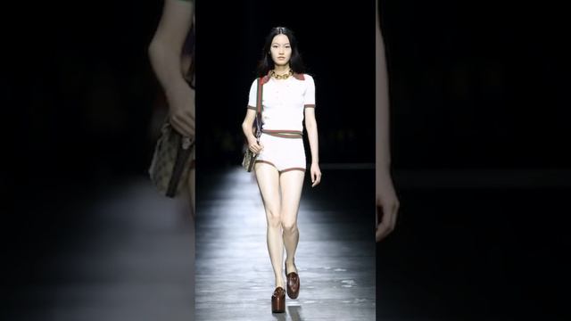 Gucci Ancora fashion show 2023#shorts#youtubeshorts смотреть онлайн