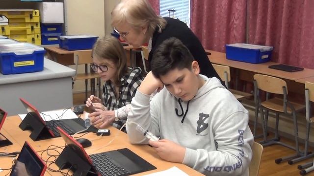 «В духе Галилео». Познавательный ролик. Закадровый текст и интершум. О знаниях смотреть онлайн