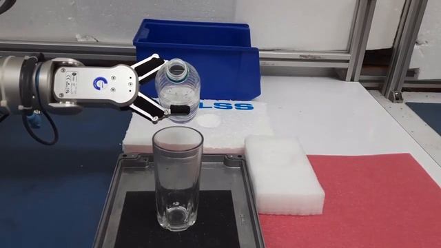 CR5 Demonstration - Installed with OnRobot RG2 Gripper Part 2 смотреть онлайн