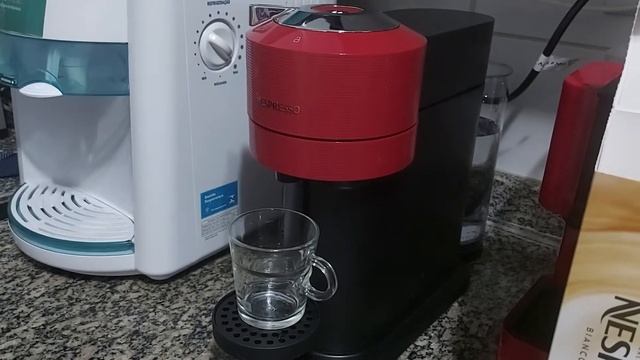 Cafeteira Nespresso Vertuo Next смотреть онлайн