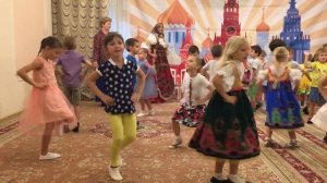 Танец Если с другом вышел в путь