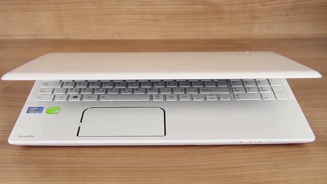 Toshiba Satellite L50 - Español смотреть онлайн