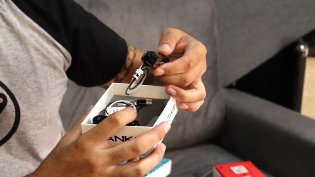 Unboxing Captadores Silent Strat CUSTOM 57/62 MALAGOLI смотреть онлайн
