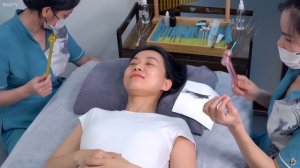 ASMR | Simultaneous Ear Cleaning on Both Sides