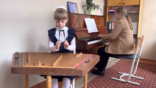 А.Филиппенко, обр.Ю.Бовбель «Цыплята». Исполняет Левчук Анастасия (7 лет) смотреть онлайн