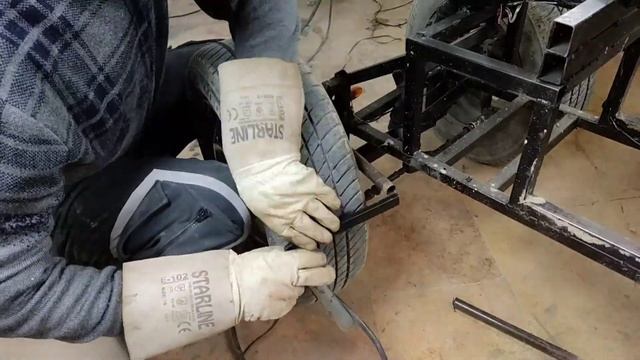 Babam elektrikli arabayı beğenmedi bakın bana ne yaptırdı, PVC borulardan yaptık смотреть онлайн