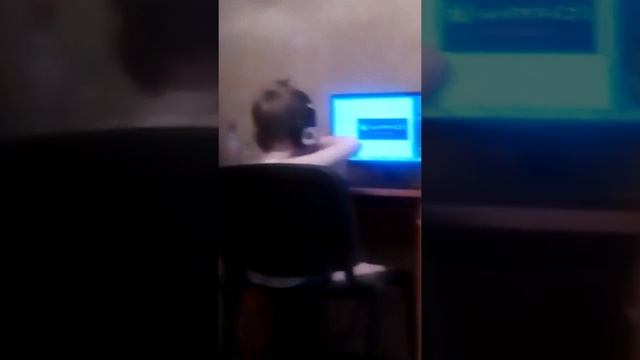 Влияние людей на компьютер смотреть онлайн