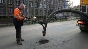 2016 05 06 2Ямочный ремонт дорожного покрытия струйно-инъекционным способом (Компания Архкомхоз)067