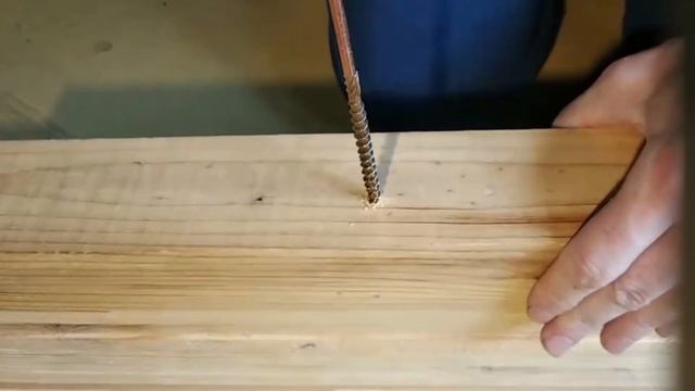 Закручивание конструкционного самореза с пресс-шайбой. Системи Кріплення (www.maysterfix.com) смотреть онлайн