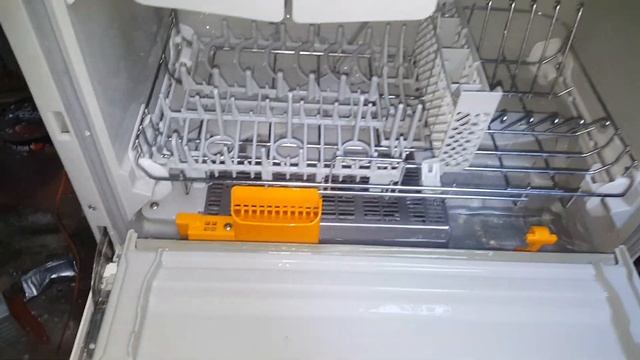 0989897559- Máy rửa bát panasonic NP-TR7 nội thất đẹp xuất sắc các bác chốt nhanh đi ạ...13/01/2021 смотреть онлайн