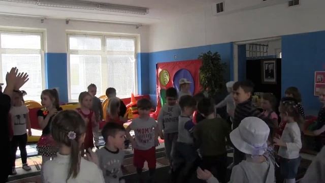 «Мы едем, едем, едем… к Сергею Михалкову» смотреть онлайн