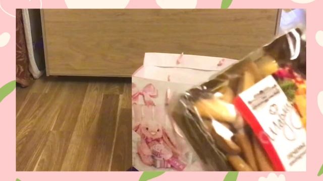 Подарок от подруги на Новый год и Рождество Распаковка сюрприза от лп Носки гель Конфеты скетчбук т смотреть онлайн