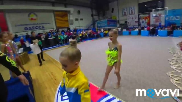 КЛИП про МИСС НИКОЛЬ на ЕЁ песню "ВЫХОЖУ НА КОВЁР" смотреть онлайн