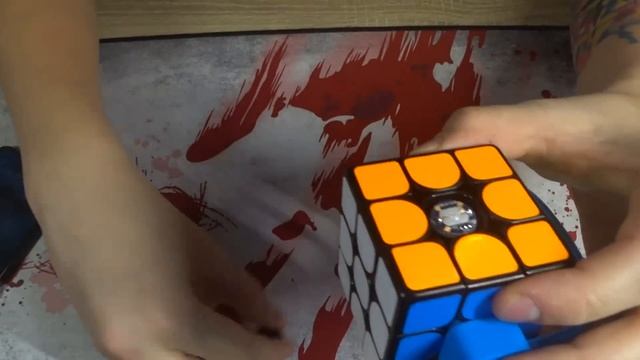 САМЫЙ УМНЫЙ КУБИК РУБИКА, КОТОРЫЙ СОБИРАЕТ СЕБЯ САМ - XIAOMI GIIKER смотреть онлайн