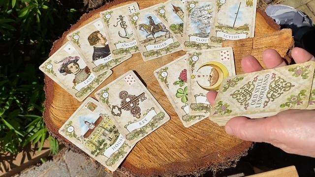 Мужчина Хочет Поговорить Прямо сейчас! Он Сам Напросился. Мысли и Чувства Любовь к Вам Сегодня. смотреть онлайн