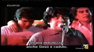 Maradona di Kusturica - Diego Armando Maradona canta «La mano de Dios»