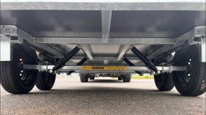 Компактный, мощный двухосный прицеп ЛАВ 81013G